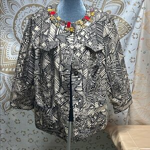 Stylish Black and White Women's Top